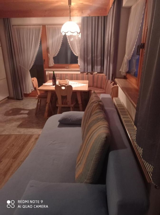 Haus Sonnenschein Apartman Holzgau Kültér fotó