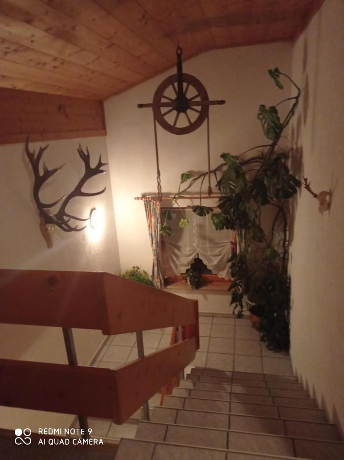 Haus Sonnenschein Apartman Holzgau Kültér fotó